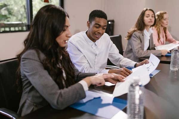 T-shirts de travail helly hansen : confort et performance au quotidien